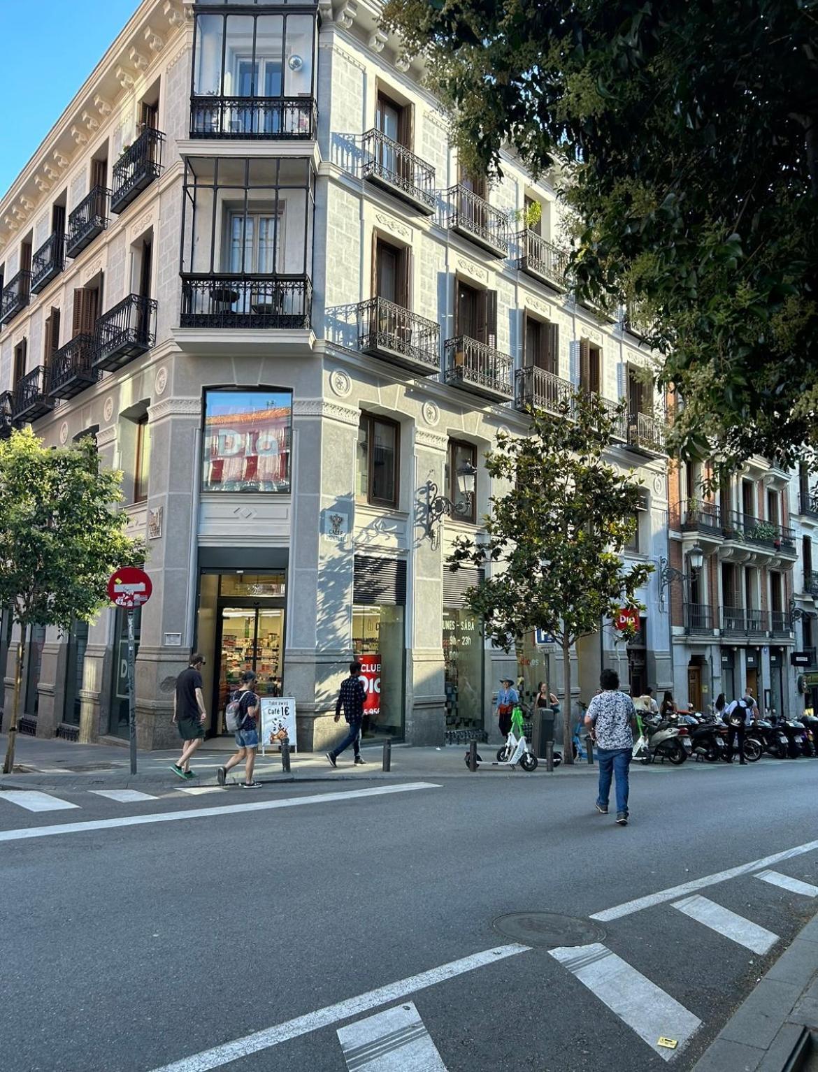 Room In Plaza Mayor Madrid Ngoại thất bức ảnh